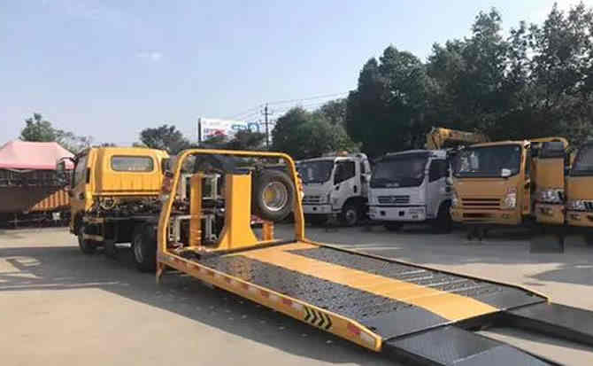 犍为汽车中途维修案例